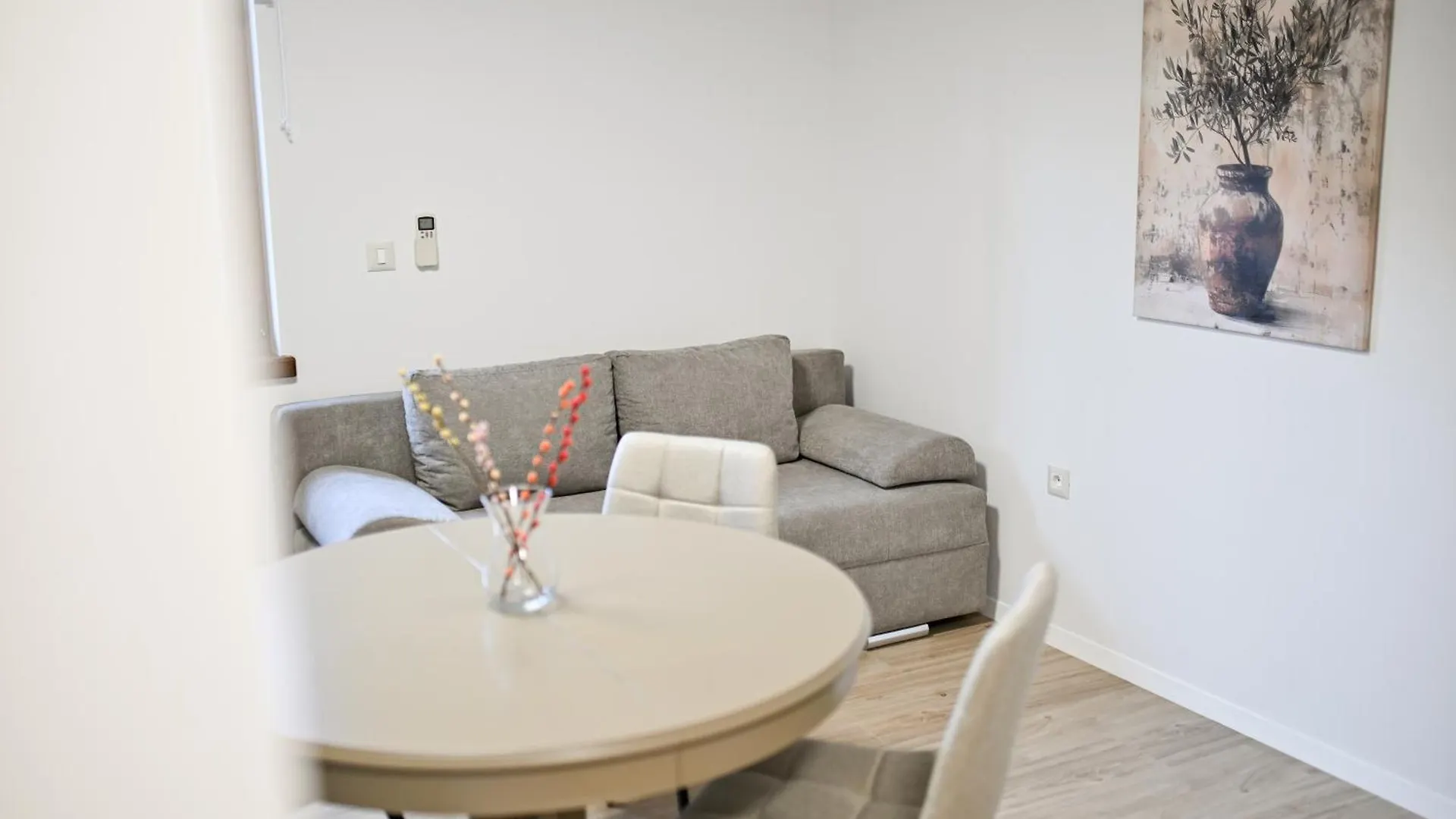 Apartment Apartman Tia Zadar